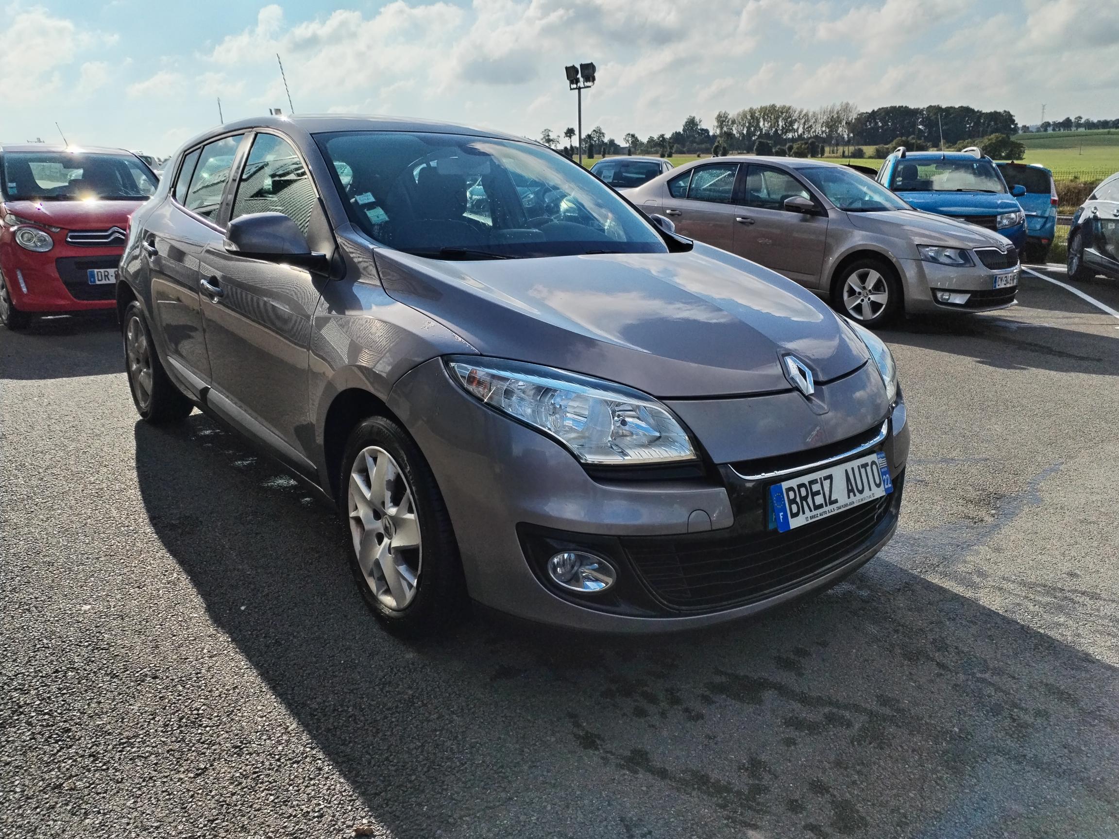 RENAULT  MEGANE III               